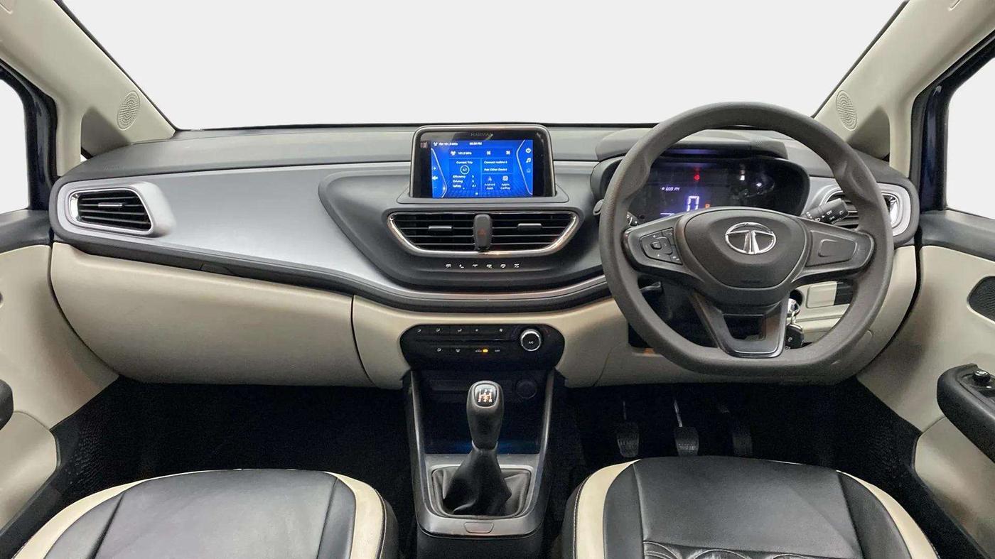 2023 Tata ALTROZ XM PLUS CNG, CNG, Manual, 18,498 km, Dashboard