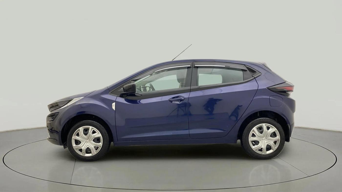 2023 Tata ALTROZ XM PLUS CNG, CNG, Manual, 18,498 km, Left Side