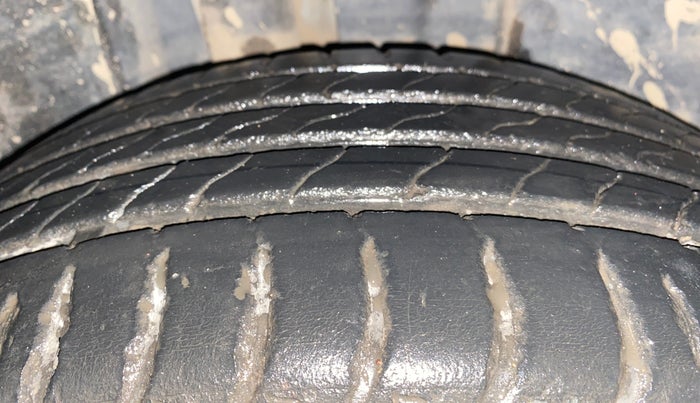 2023 Skoda KUSHAQ STYLE 1.0L TSI MT, Petrol, Manual, 19,696 km, Right Rear Tyre Tread