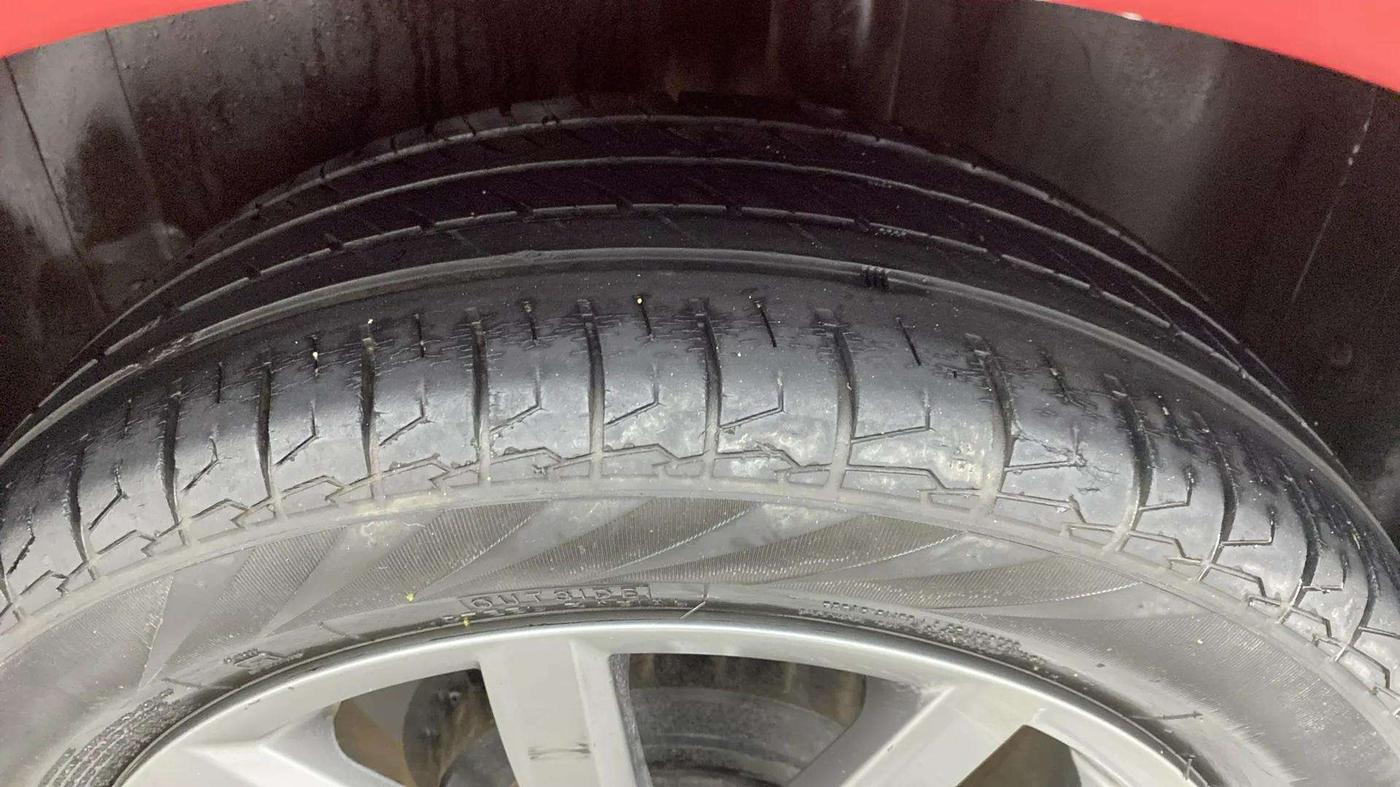 2019 Volkswagen Polo HIGHLINE PLUS 1.5 16 ALLOY, Diesel, Manual, 23,999 km, Left Rear Tyre Tread