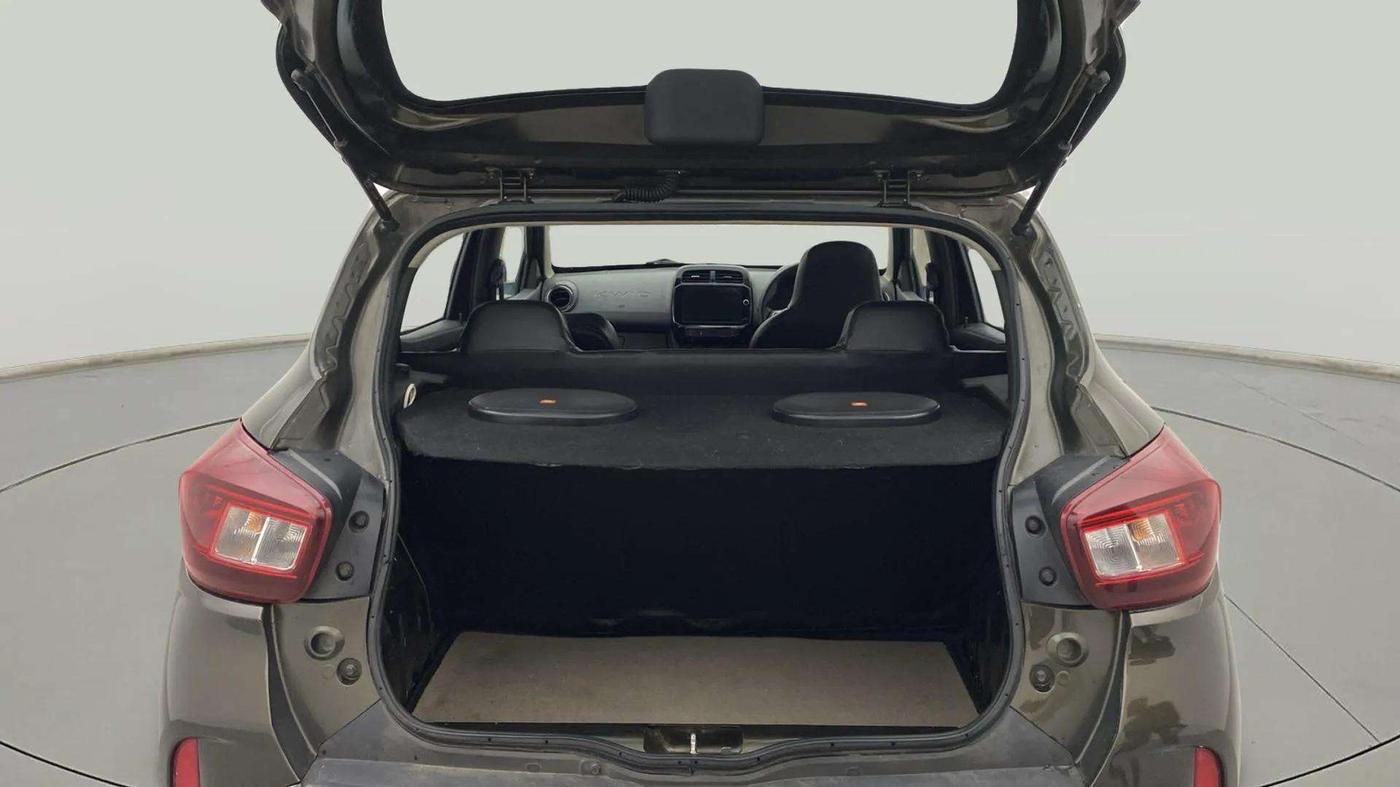 2020 Renault Kwid RXT 1.0 (O), Petrol, Manual, 45,220 km, Boot Inside