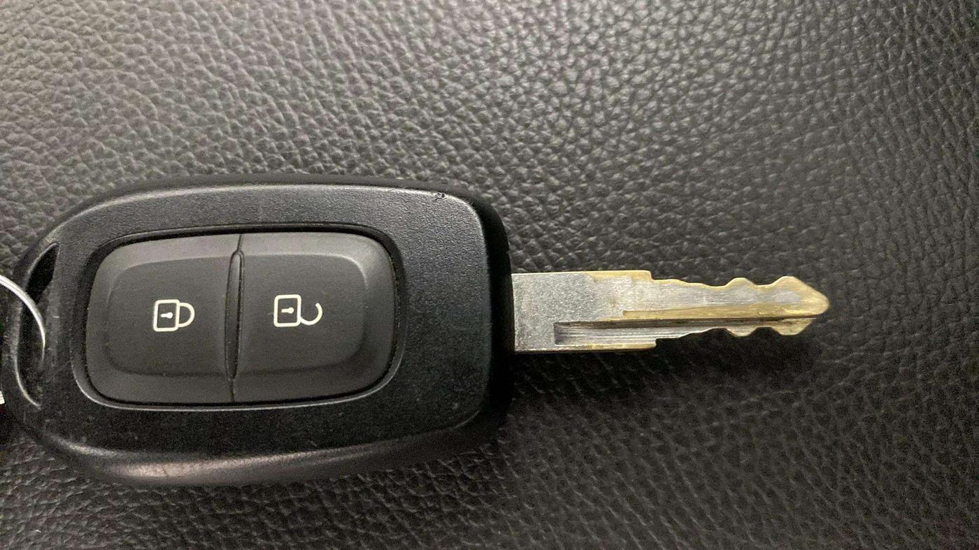 2018 Renault Kwid RXT 1.0 AMT (O), Petrol, Automatic, 72,598 km, Key Close Up