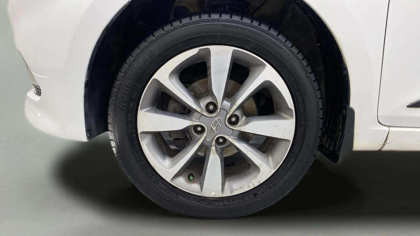 2016 Hyundai Elite i20 ASTA 1.2, Petrol, Manual, 47,787 km, Left Front Wheel