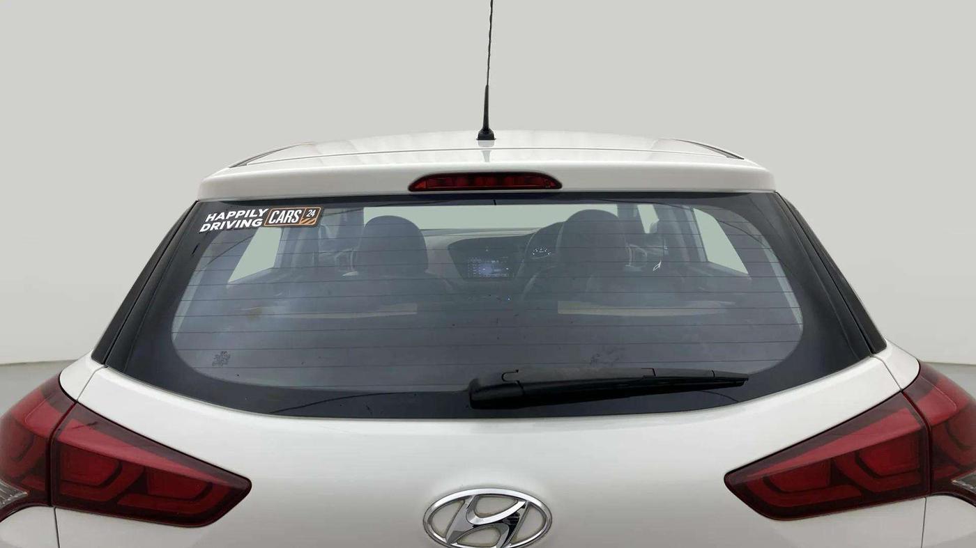 2016 Hyundai Elite i20 ASTA 1.2, Petrol, Manual, 47,787 km, Rear Windshield