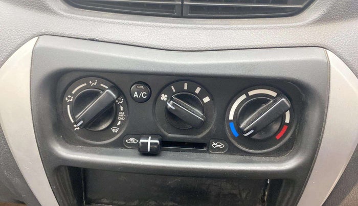 2019 Maruti Alto 800 LXI O, Petrol, Manual, 43,602 km, AC Unit - Directional switch has minor damage