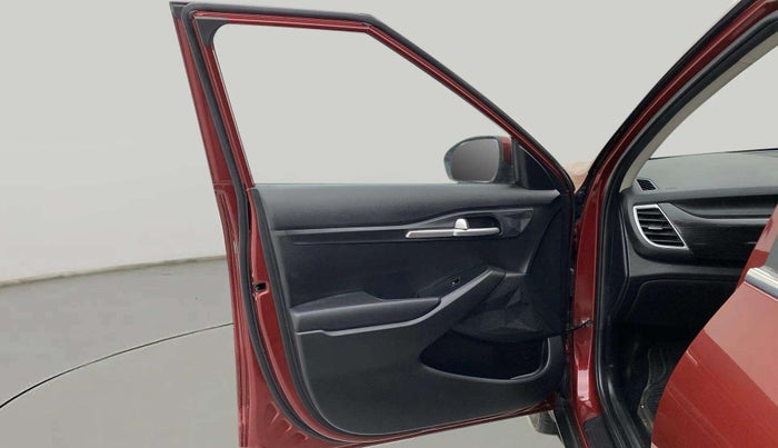 2022 KIA SELTOS HTK PLUS 1.5, Petrol, Manual, 19,116 km, LHS Front Door