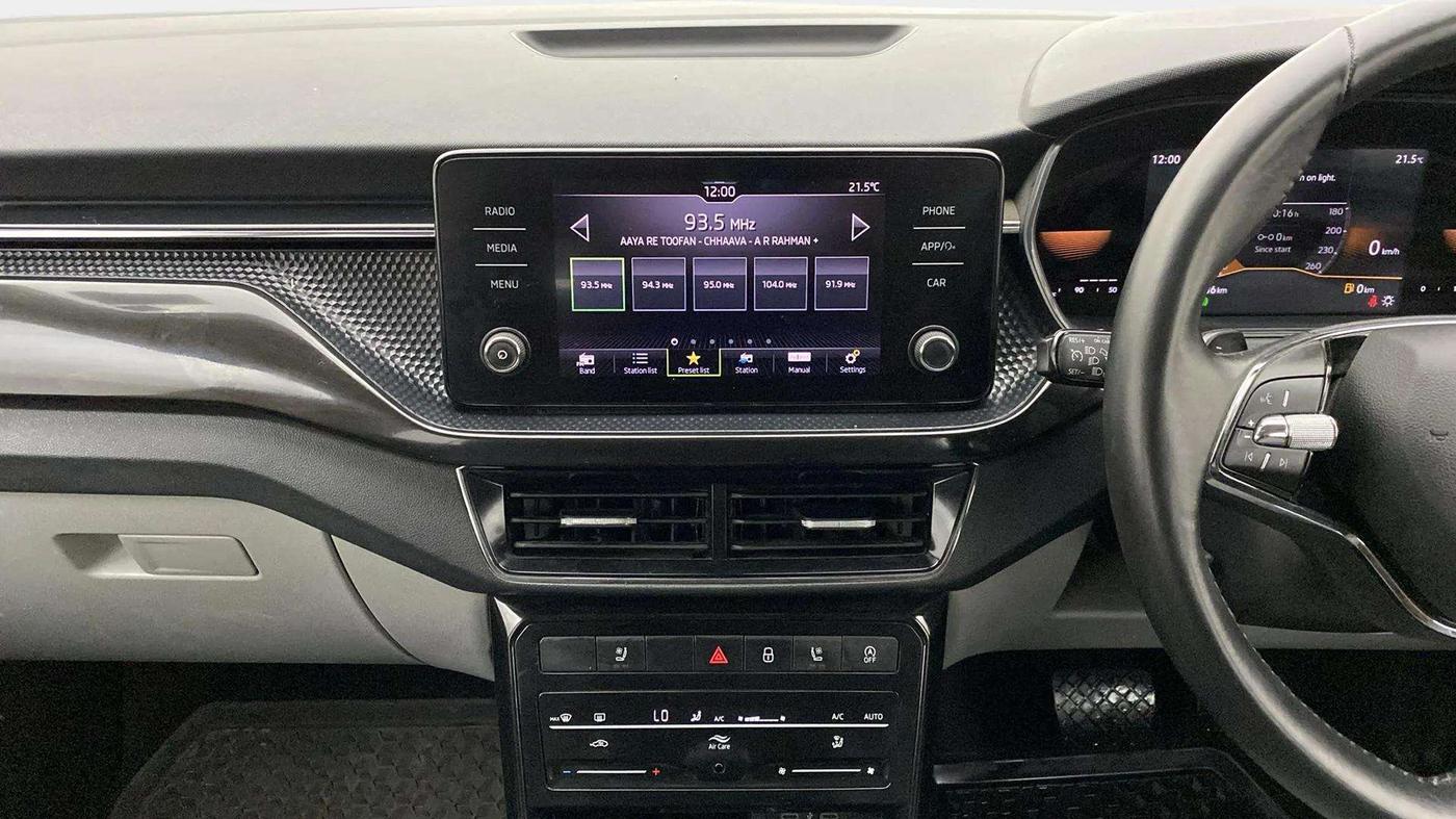 2022 Skoda KUSHAQ STYLE 1.0L TSI AT (6 AIRBAGS), Petrol, Automatic, 18,626 km, Air Conditioner