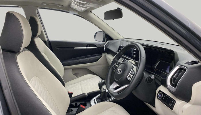 2020 KIA SONET HTX 1.0 IMT, Petrol, Manual, 23,589 km, Right Side Front Door Cabin