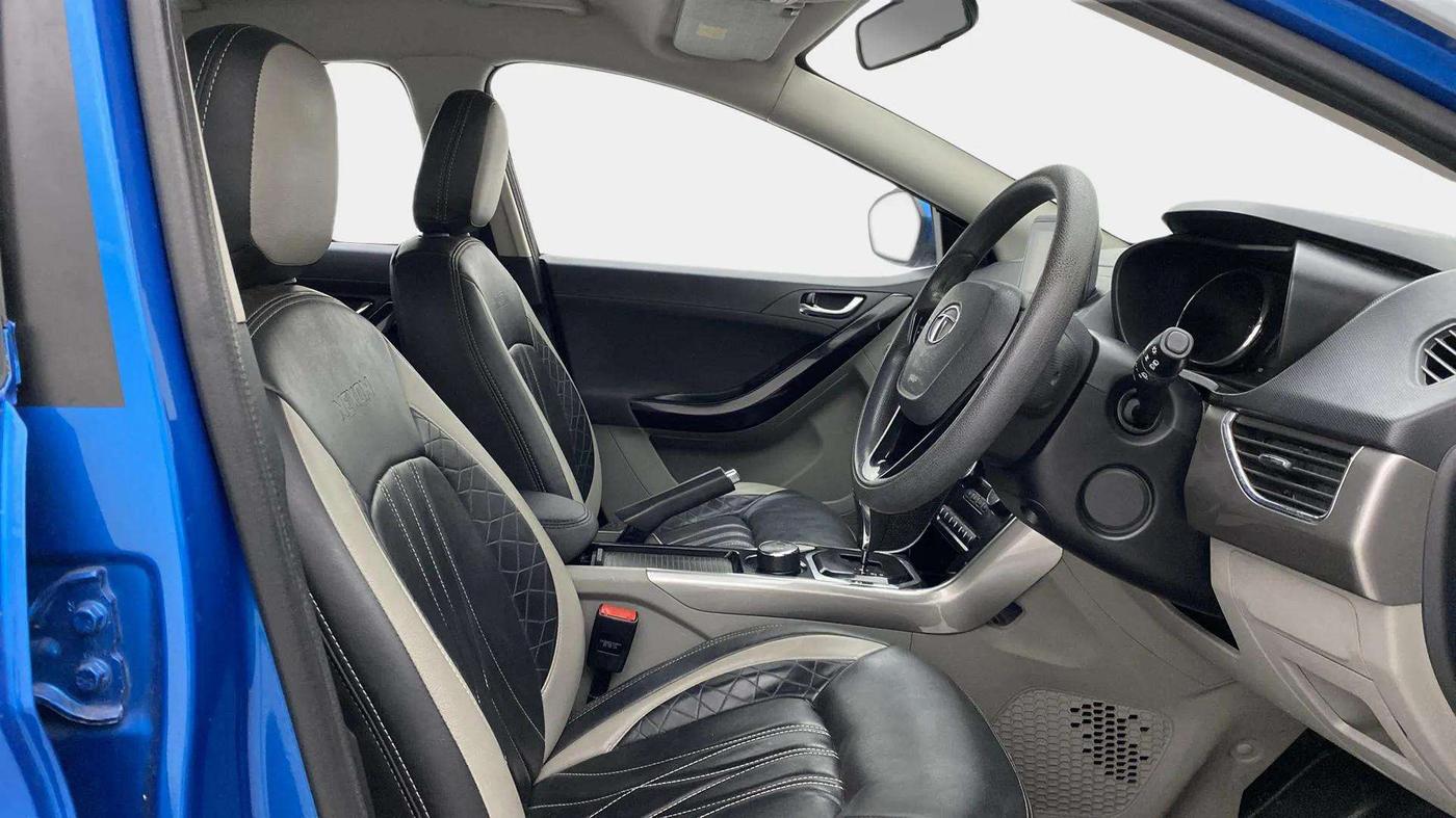 2019 Tata NEXON XZA PLUS PETROL, Petrol, Automatic, 31,900 km, Right Side Front Door Cabin
