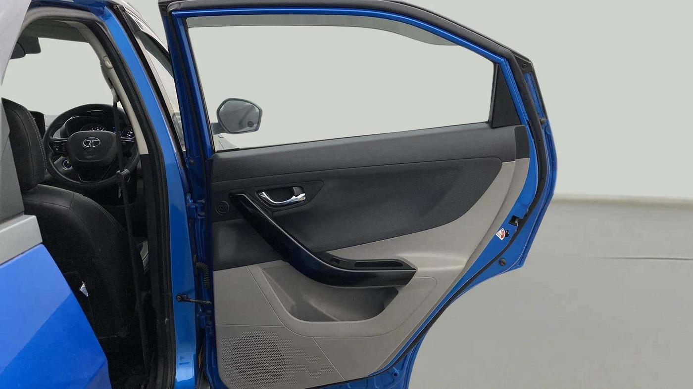 2019 Tata NEXON XZA PLUS PETROL, Petrol, Automatic, 31,900 km, RHS Rear Door
