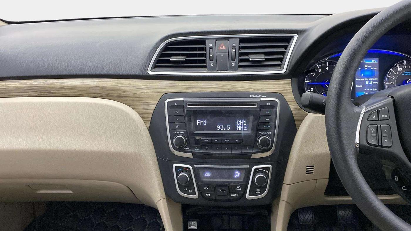 2020 Maruti Ciaz DELTA 1.5 SHVS MT PETROL, Petrol, Manual, 61,682 km, Air Conditioner