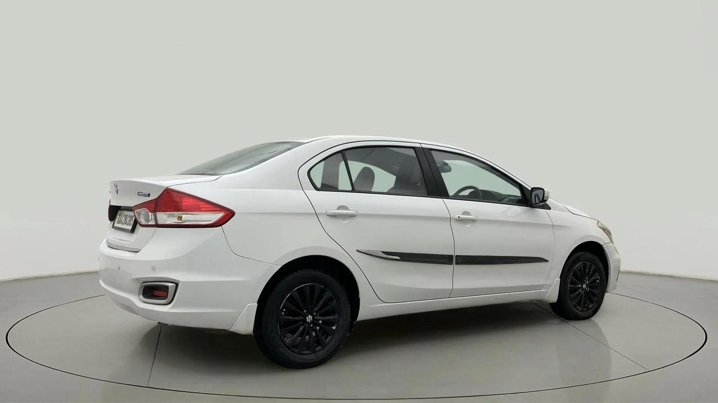 2020 Maruti Ciaz DELTA 1.5 SHVS MT PETROL, Petrol, Manual, 61,682 km, Right Back Diagonal
