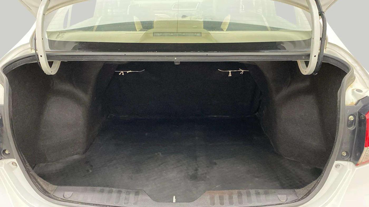 2020 Maruti Ciaz DELTA 1.5 SHVS MT PETROL, Petrol, Manual, 61,682 km, Boot Inside