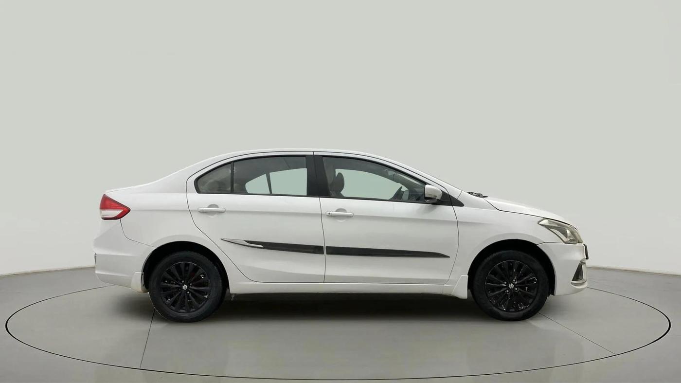 2020 Maruti Ciaz DELTA 1.5 SHVS MT PETROL, Petrol, Manual, 61,682 km, Right Side View
