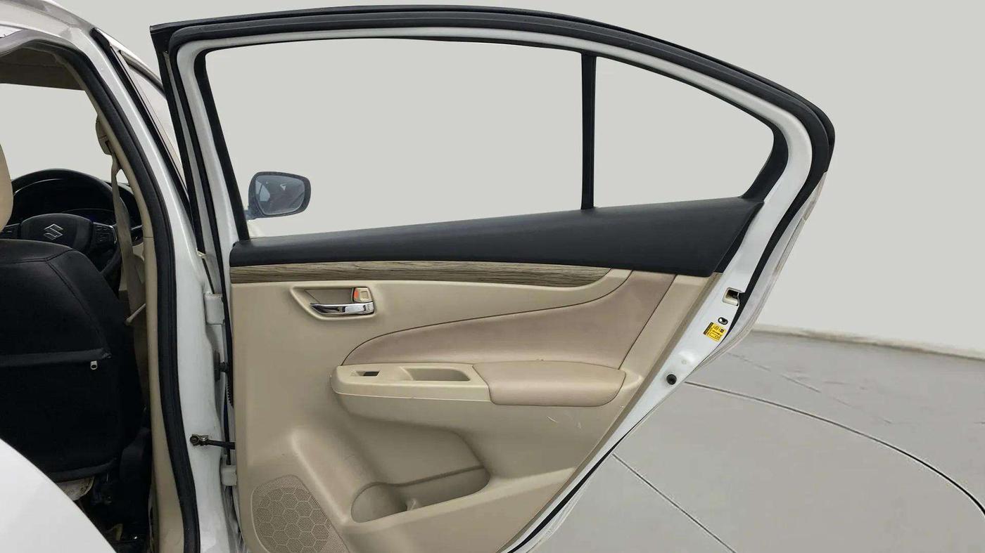 2020 Maruti Ciaz DELTA 1.5 SHVS MT PETROL, Petrol, Manual, 61,682 km, RHS Rear Door