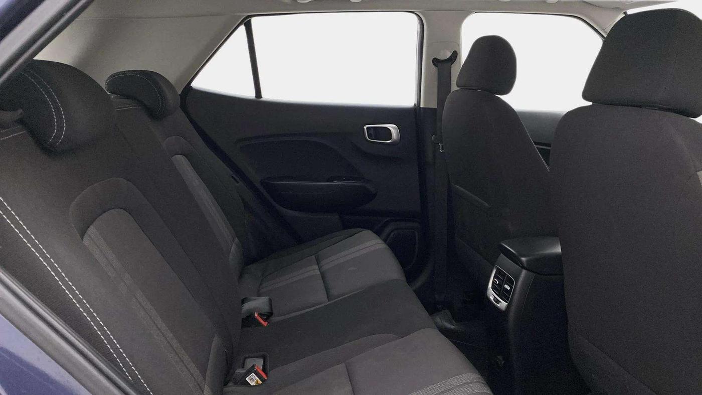 2021 Hyundai VENUE SX 1.0 TURBO, Petrol, Manual, 14,877 km, Right Side Rear Door Cabin