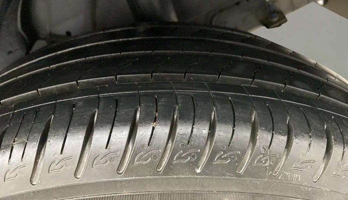 2021 Hyundai VENUE SX 1.0 TURBO, Petrol, Manual, 14,877 km, Left Rear Tyre Tread