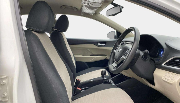 2019 Hyundai Verna 1.6 VTVT SX, Petrol, Manual, 59,032 km, Right Side Front Door Cabin