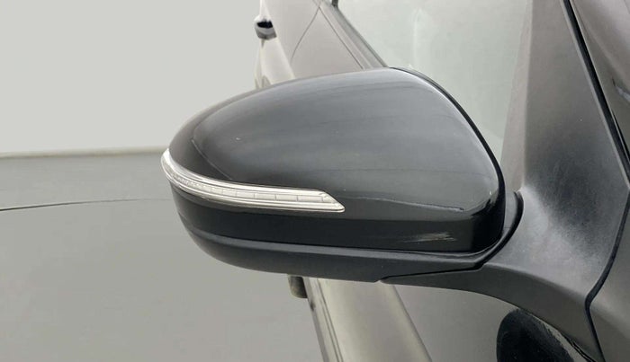 2016 Hyundai Elite i20 SPORTZ 1.2, Petrol, Manual, 46,168 km, Right rear-view mirror - Indicator light has minor damage