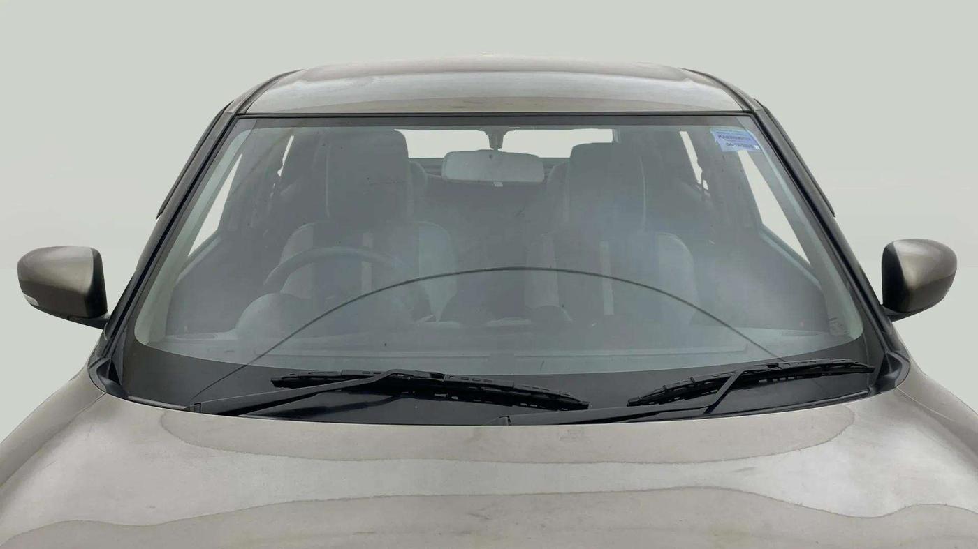 2020 Maruti Swift VXI, Petrol, Manual, 28,295 km, Front Windshield