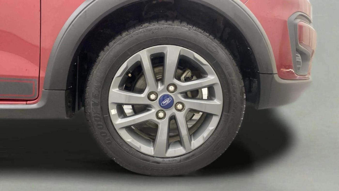 2020 Ford FREESTYLE TITANIUM PLUS 1.2 PETROL, Petrol, Manual, 25,713 km, Right Front Tyre Tread