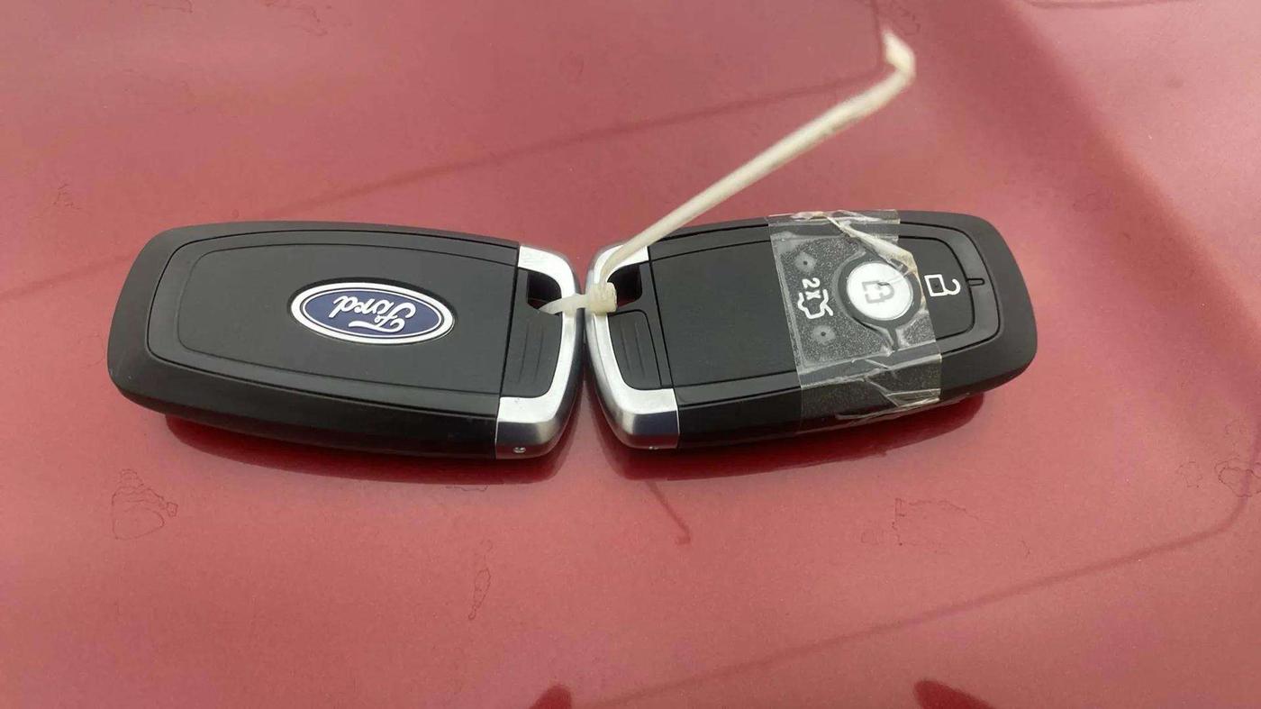 2020 Ford FREESTYLE TITANIUM PLUS 1.2 PETROL, Petrol, Manual, 25,713 km, Key Close Up