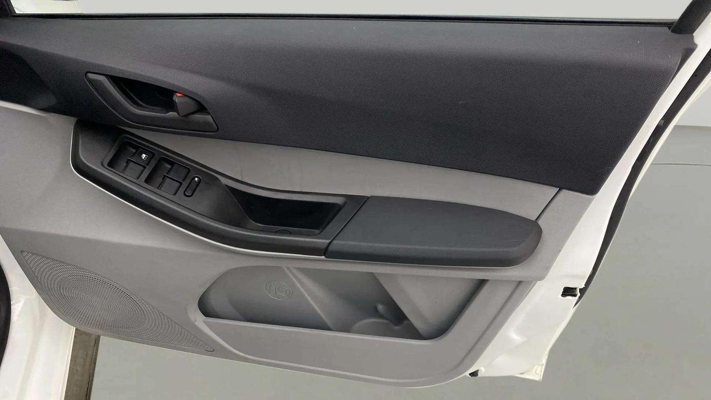 2023 Tata Tiago XT RHYTHM PETROL, Petrol, Manual, 7,040 km, Driver Side Door Panels Control