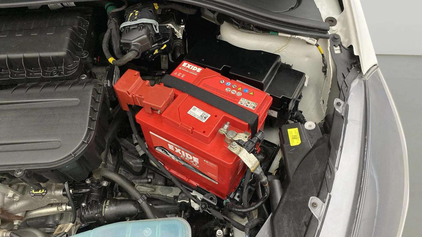 2023 Tata Tiago XT RHYTHM PETROL, Petrol, Manual, 7,040 km, Engine View - Left