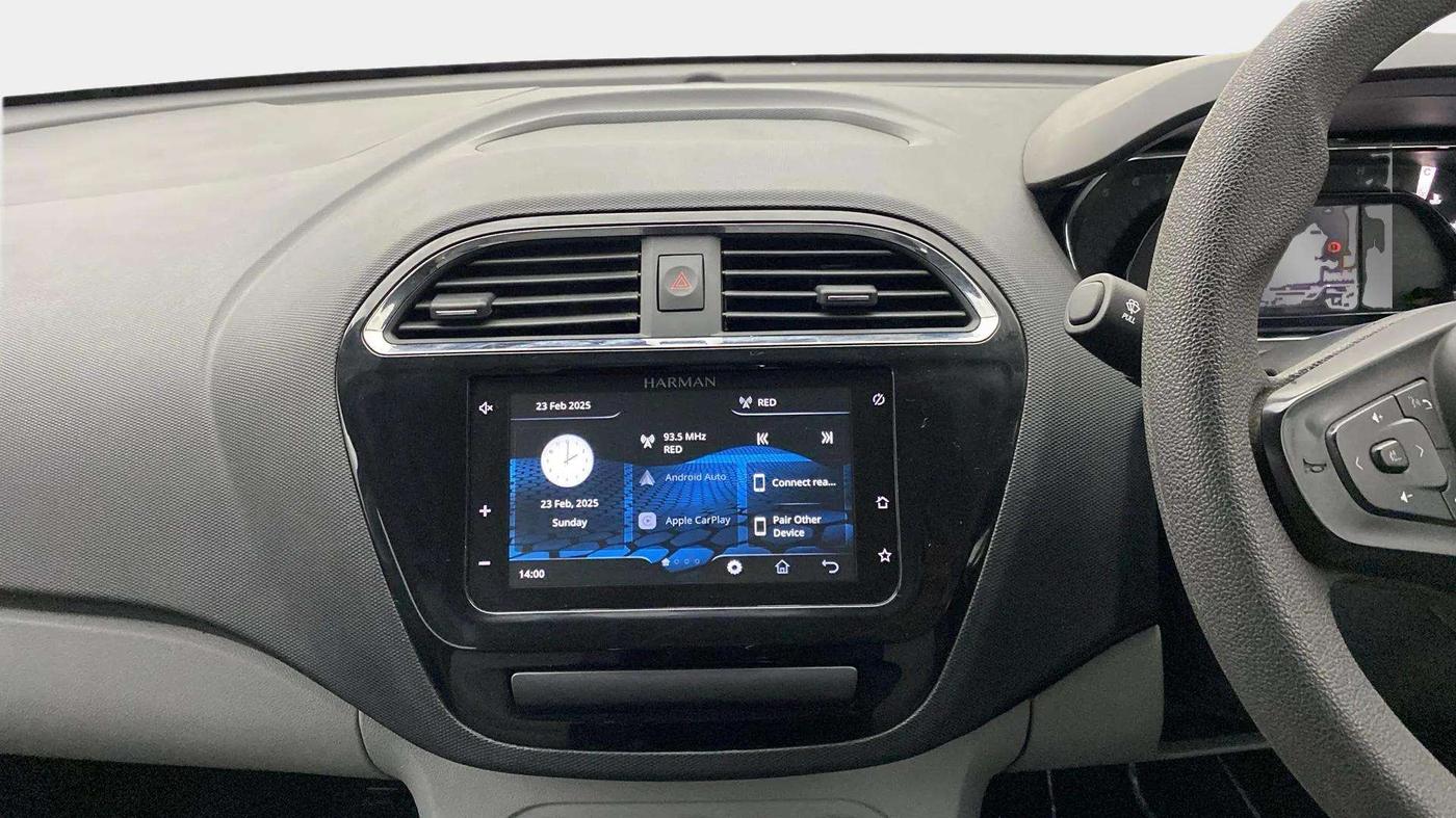 2023 Tata Tiago XT RHYTHM PETROL, Petrol, Manual, 7,040 km, Air Conditioner