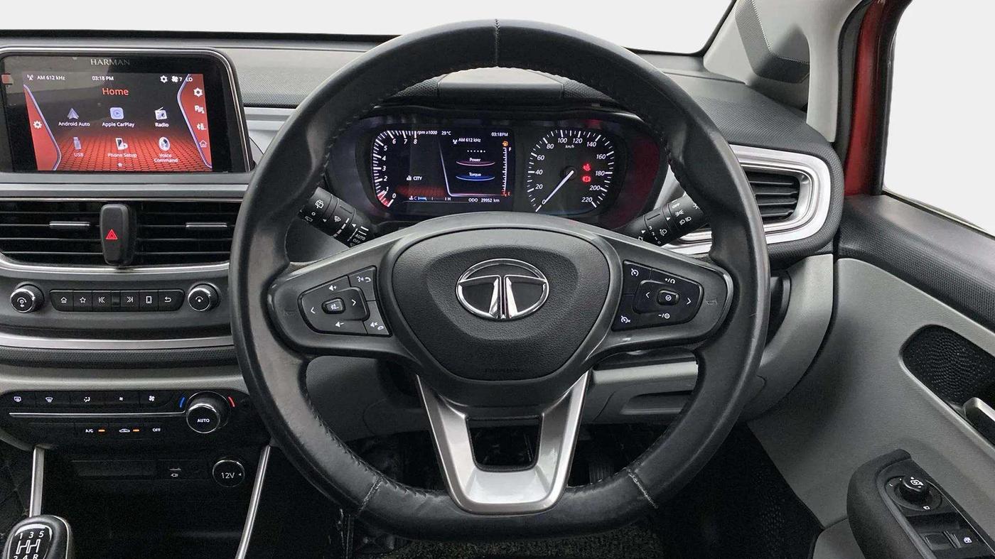 2021 Tata ALTROZ XZ PETROL, Petrol, Manual, 29,917 km, Steering Wheel Close Up