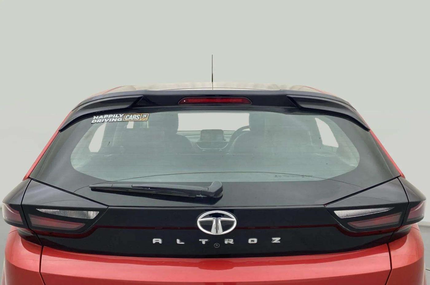 2021 Tata ALTROZ XZ PETROL, Petrol, Manual, 29,917 km, Rear Windshield
