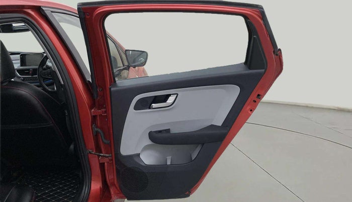 2021 Tata ALTROZ XZ PETROL, Petrol, Manual, 29,917 km, RHS Rear Door