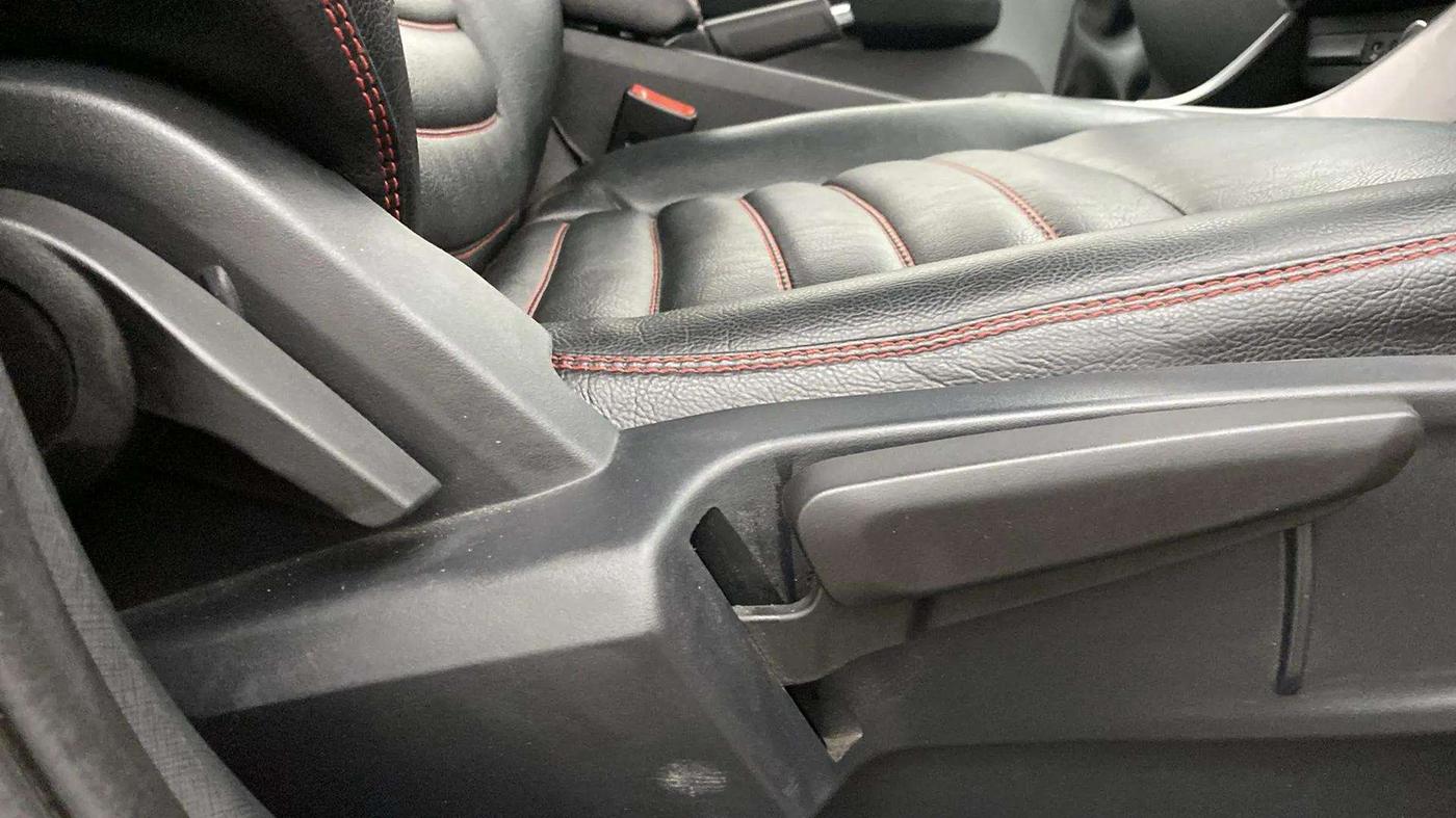 2021 Tata ALTROZ XZ PETROL, Petrol, Manual, 29,917 km, Driver Side Adjustment Panel