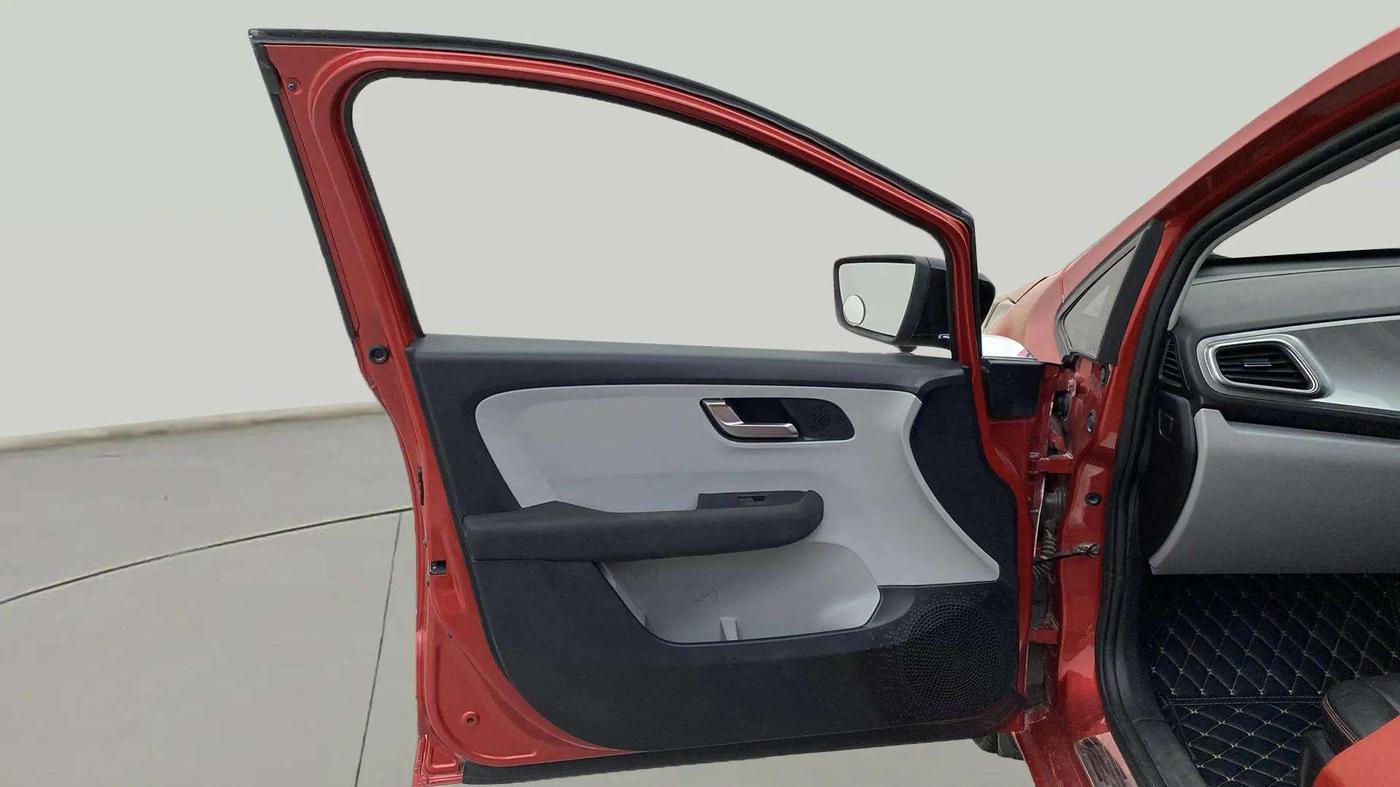 2021 Tata ALTROZ XZ PETROL, Petrol, Manual, 29,917 km, LHS Front Door