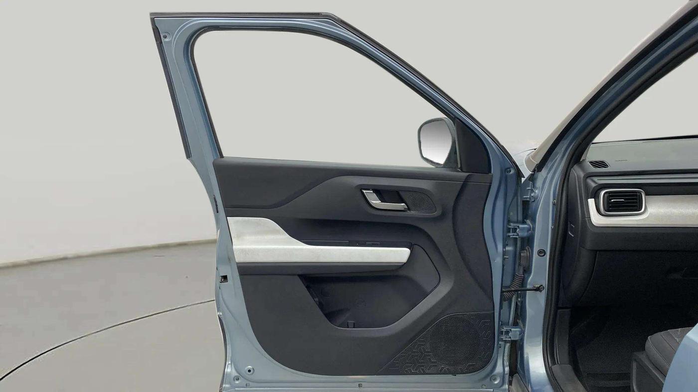 2022 Tata PUNCH CREATIVE AMT 1.2 RTN DUAL TONE, Petrol, Automatic, 35,497 km, LHS Front Door