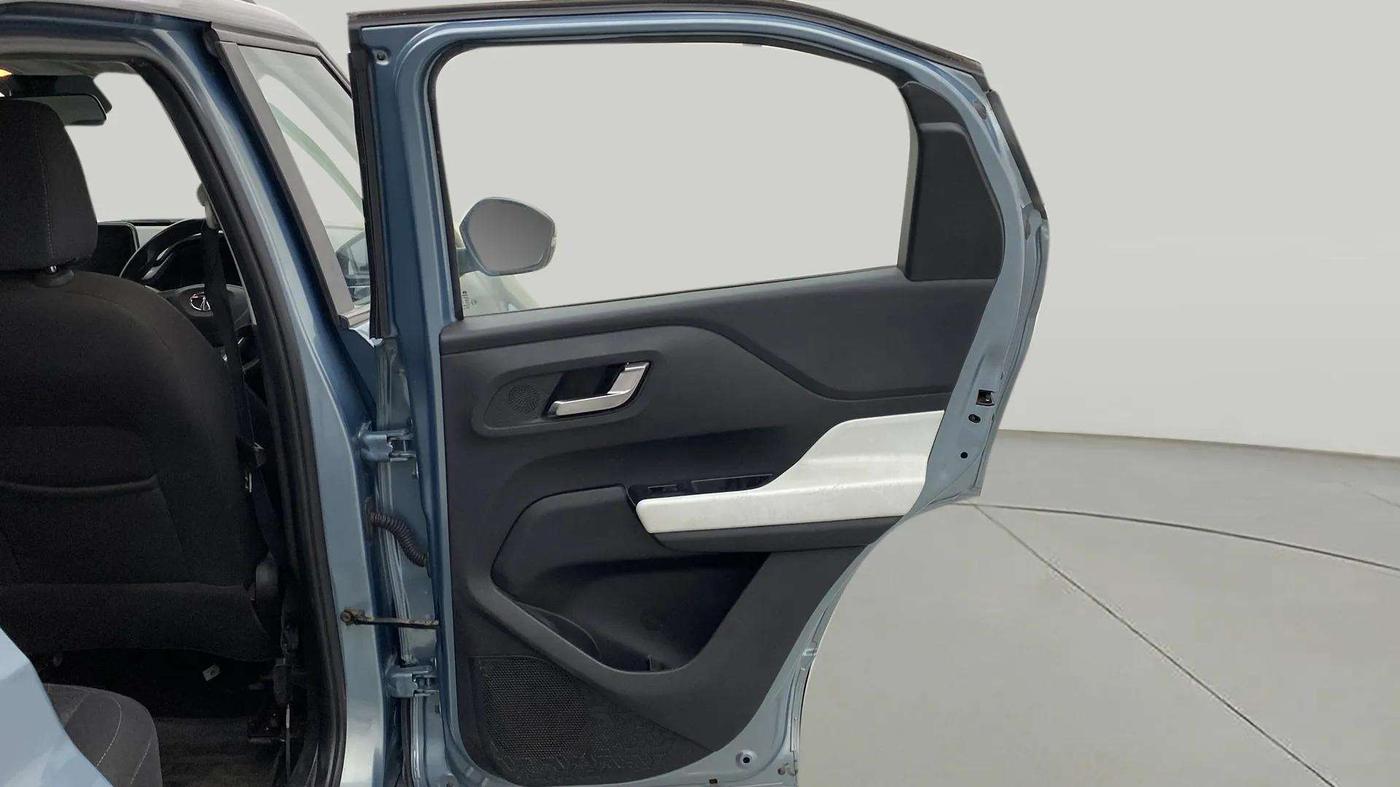 2022 Tata PUNCH CREATIVE AMT 1.2 RTN DUAL TONE, Petrol, Automatic, 35,497 km, RHS Rear Door