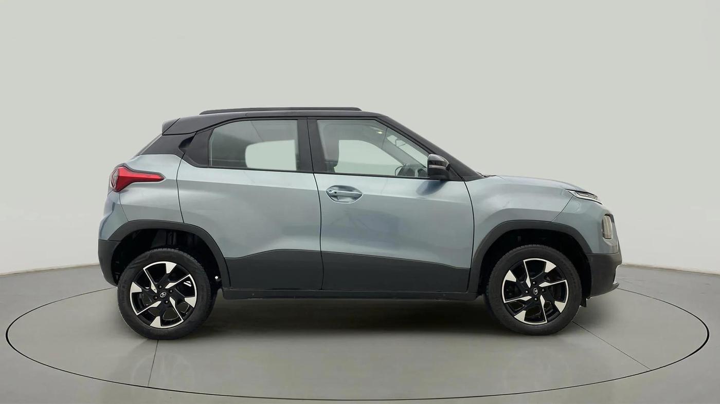 2022 Tata PUNCH CREATIVE AMT 1.2 RTN DUAL TONE, Petrol, Automatic, 35,497 km, Right Side View