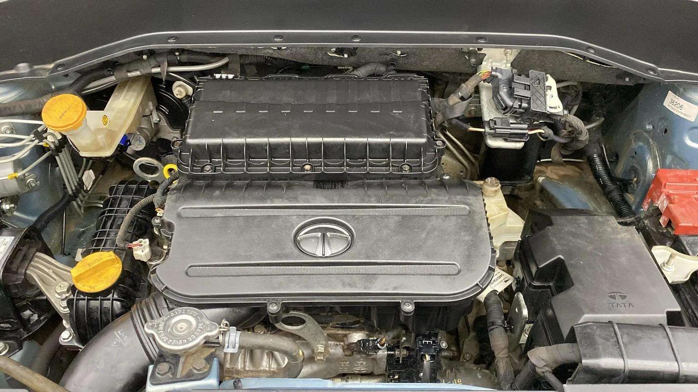 2022 Tata PUNCH CREATIVE AMT 1.2 RTN DUAL TONE, Petrol, Automatic, 35,497 km, Engine View