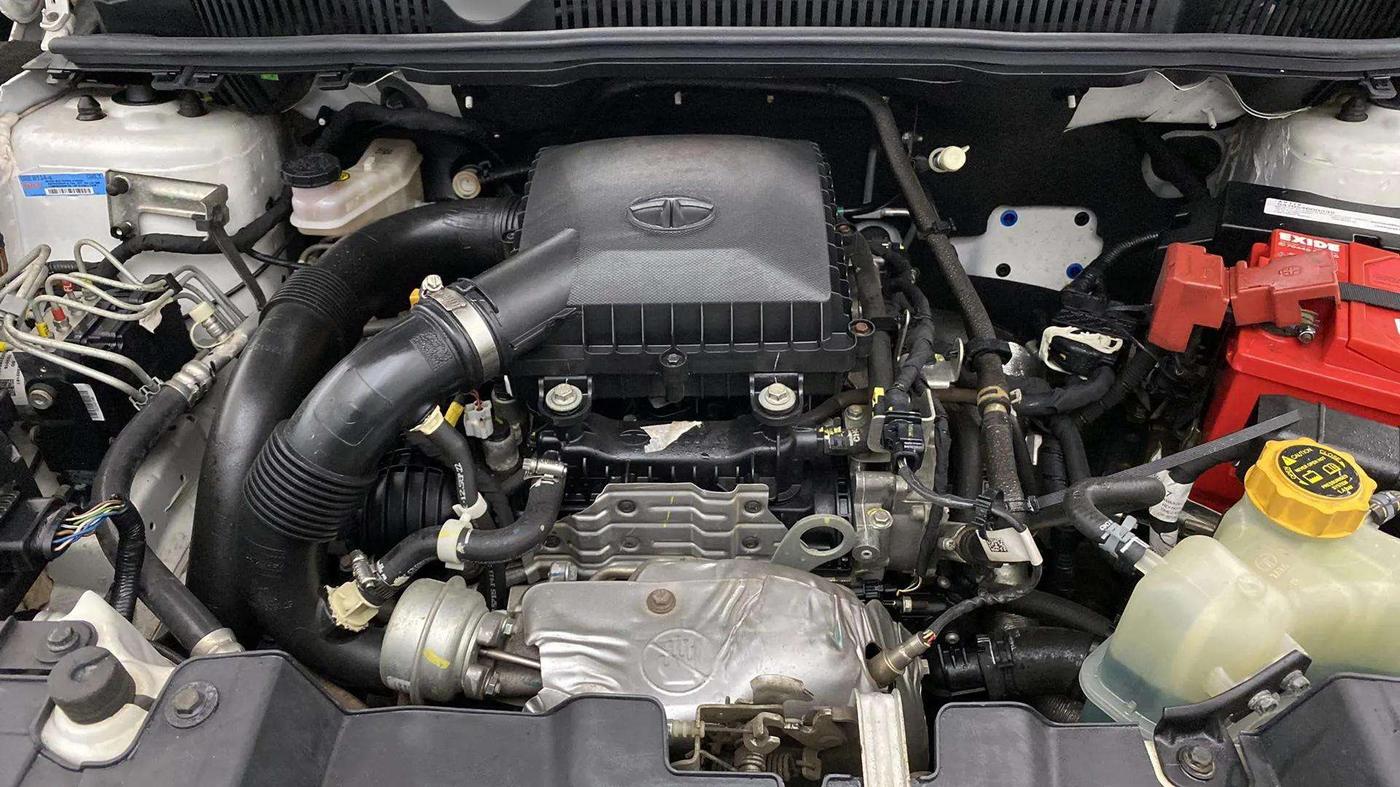 2022 Tata NEXON XZA PLUS (HS) PETROL, Petrol, Automatic, 17,546 km, Engine View