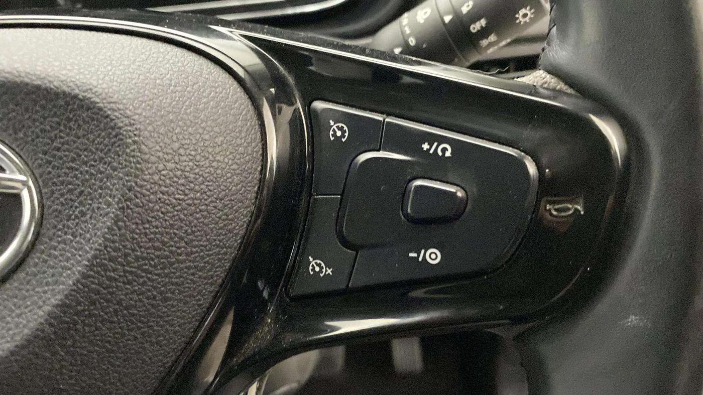 2022 Tata NEXON XZA PLUS (HS) PETROL, Petrol, Automatic, 17,546 km, Moonroof/ Sunroof