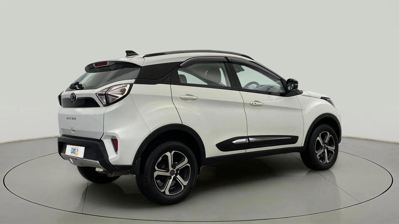 2022 Tata NEXON XZA PLUS (HS) PETROL, Petrol, Automatic, 17,546 km, Right Back Diagonal