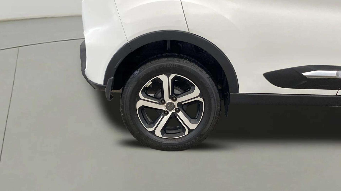 2022 Tata NEXON XZA PLUS (HS) PETROL, Petrol, Automatic, 17,546 km, Right Rear Wheel