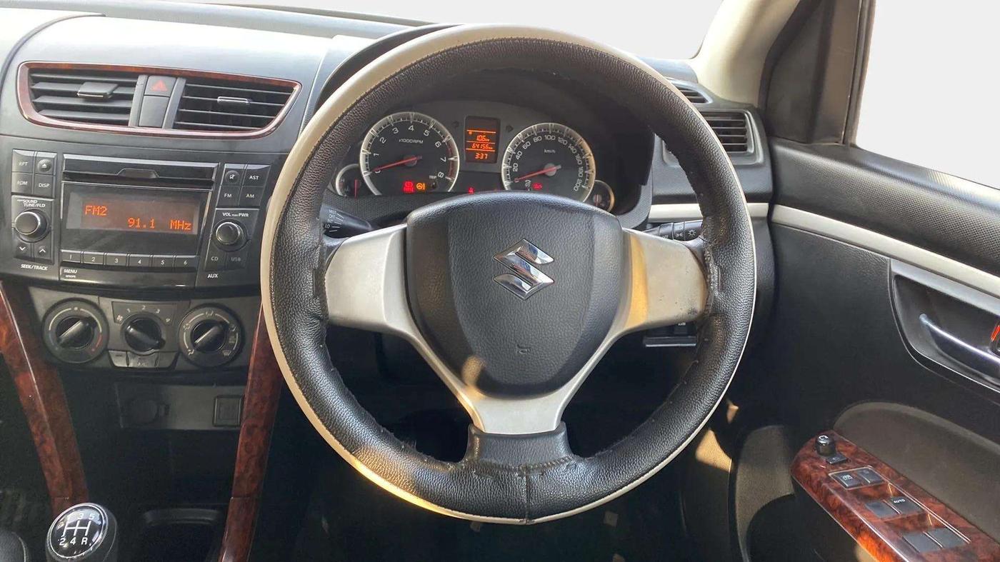 2016 Maruti Swift VXI, Petrol, Manual, 64,248 km, Steering Wheel Close Up