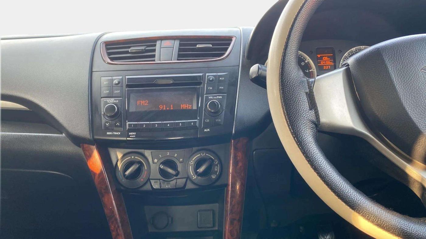 2016 Maruti Swift VXI, Petrol, Manual, 64,248 km, Air Conditioner