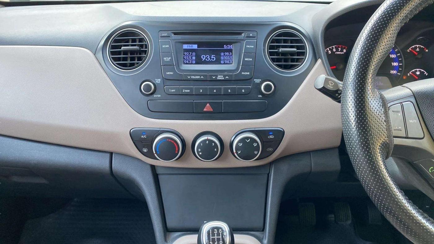 2014 Hyundai Xcent S 1.2, Petrol, Manual, 65,515 km, Air Conditioner
