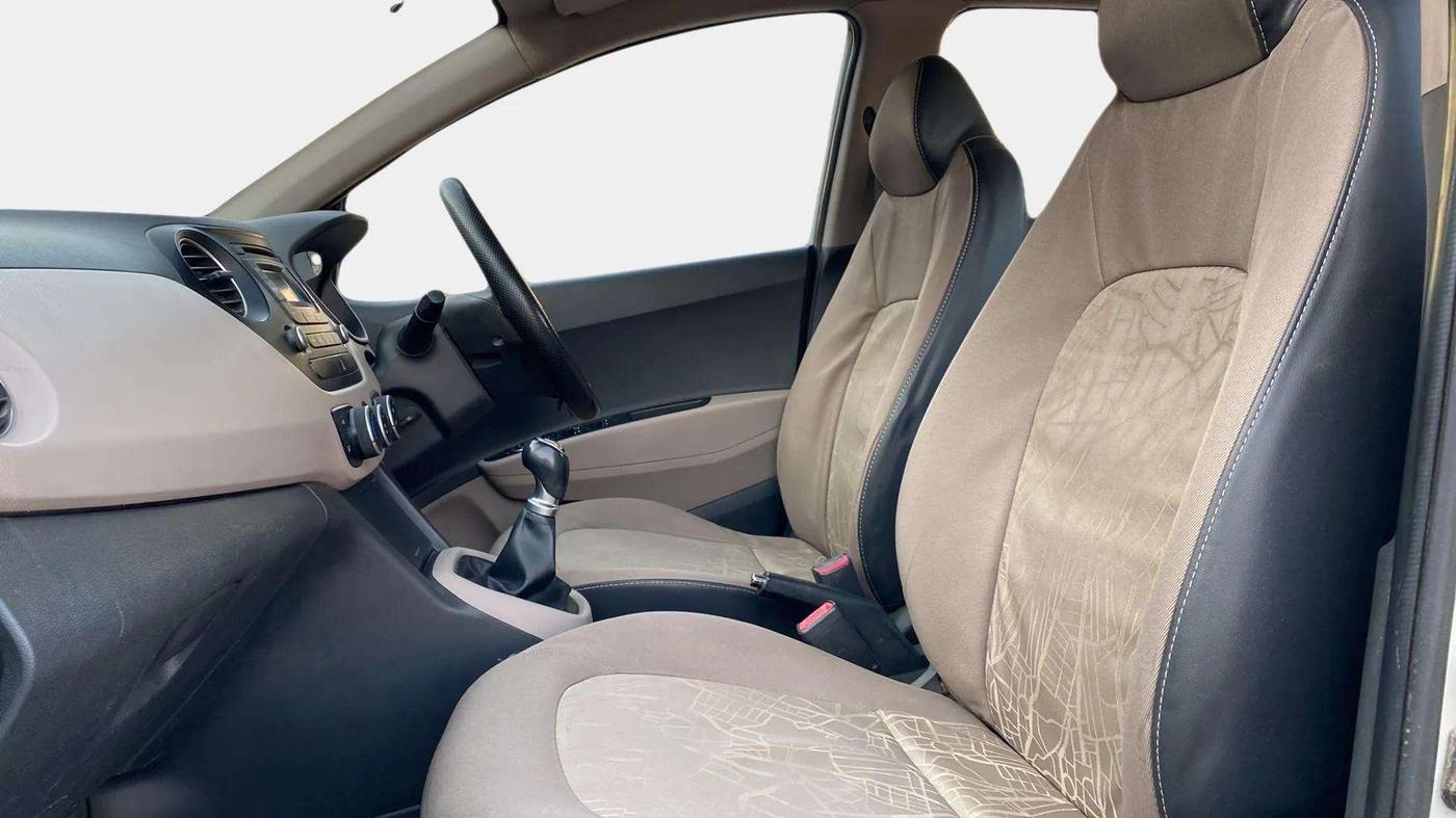 2014 Hyundai Xcent S 1.2, Petrol, Manual, 65,515 km, Right Side Front Door Cabin