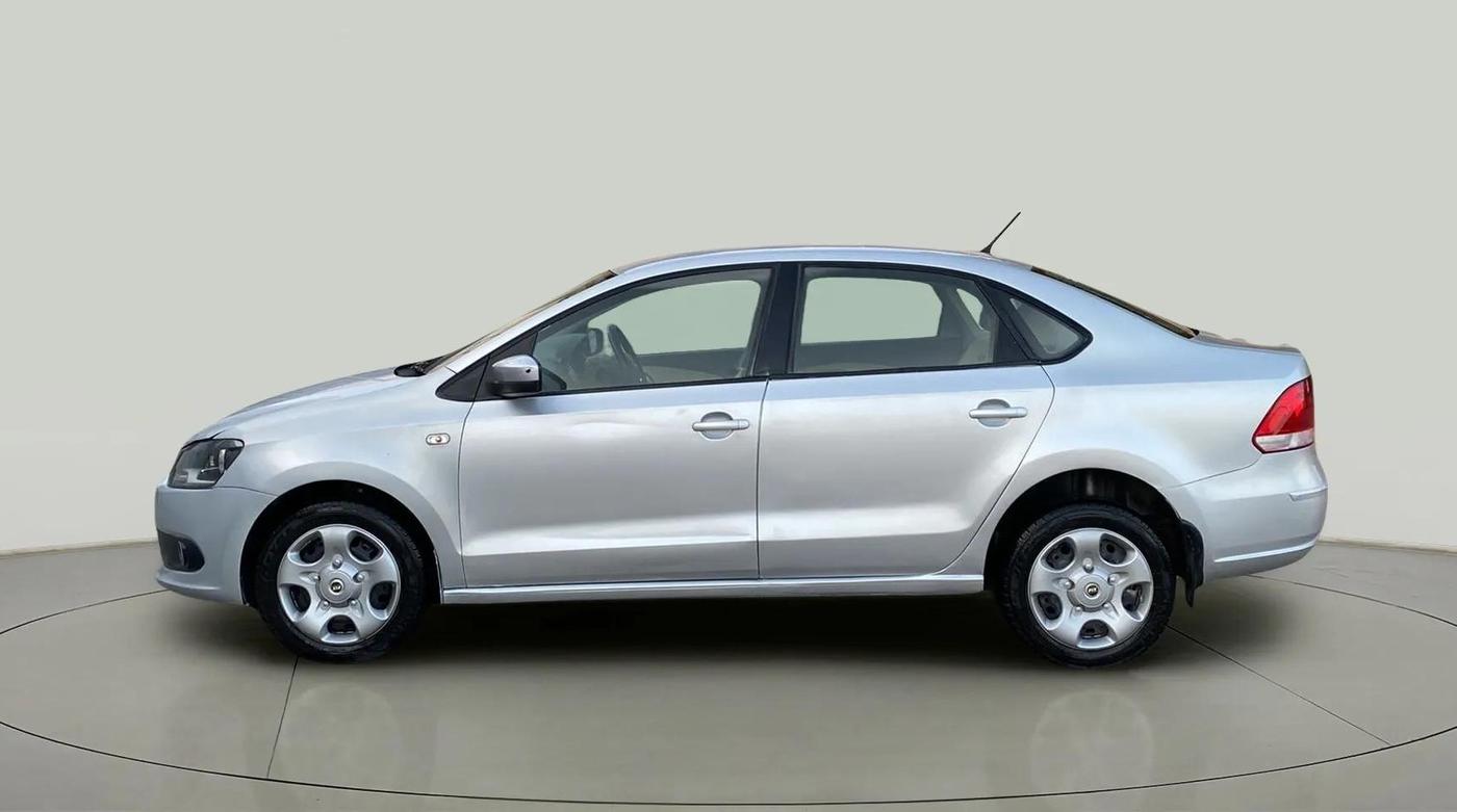 2015 Volkswagen Vento HIGHLINE 1.6 MPI, Petrol, Manual, 91,469 km, Left Side