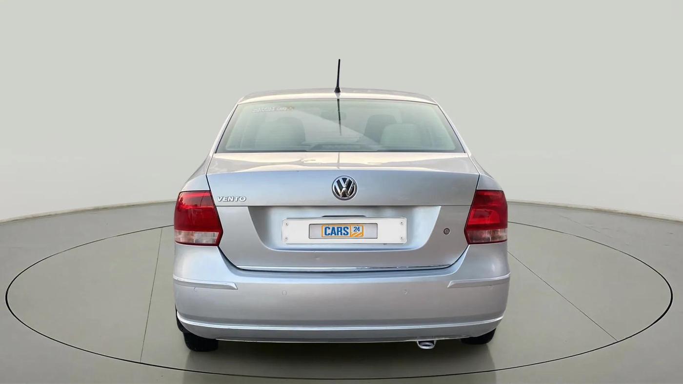 2015 Volkswagen Vento HIGHLINE 1.6 MPI, Petrol, Manual, 91,469 km, Back/Rear