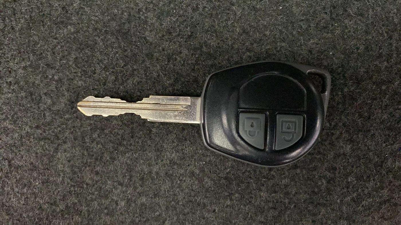 2017 Maruti Wagon R 1.0 VXI AMT, Petrol, Automatic, 35,951 km, Key Close Up
