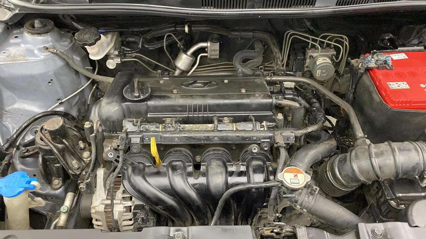 2013 Hyundai Verna FLUIDIC 1.6 VTVT SX, Petrol, Manual, 43,109 km, Engine View